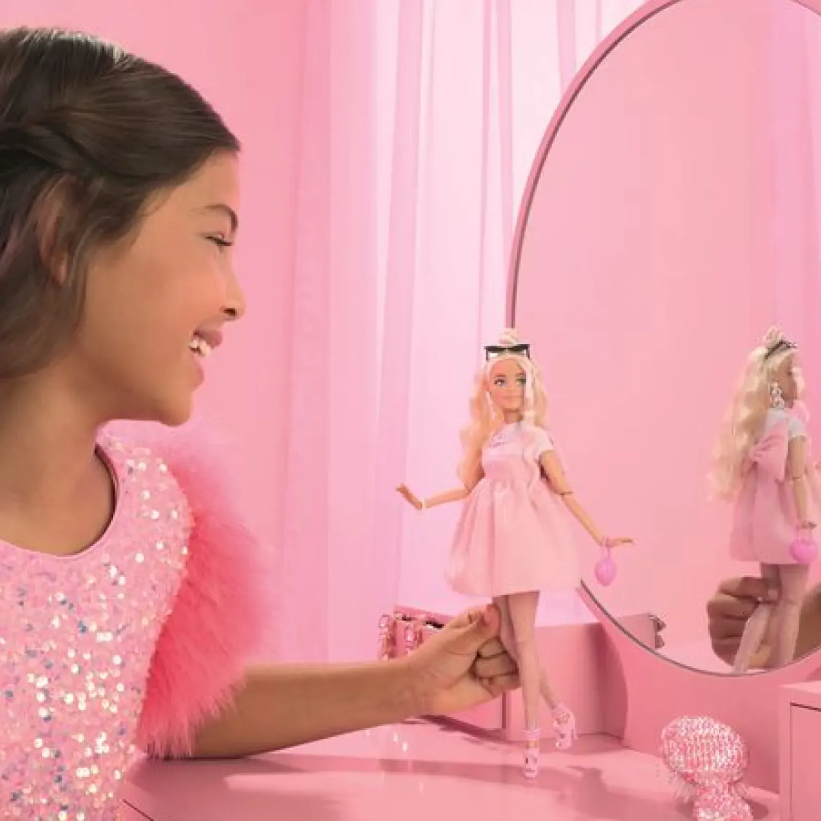Barbie Colecionáveis > Sort. Fashionista Deluxe