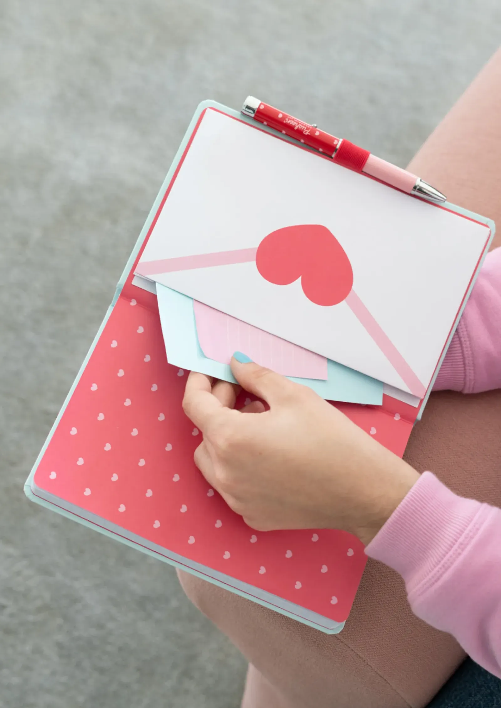 Pusheen Cadernos E Blocos > Caderno A5 Com Caneta - Purrfect