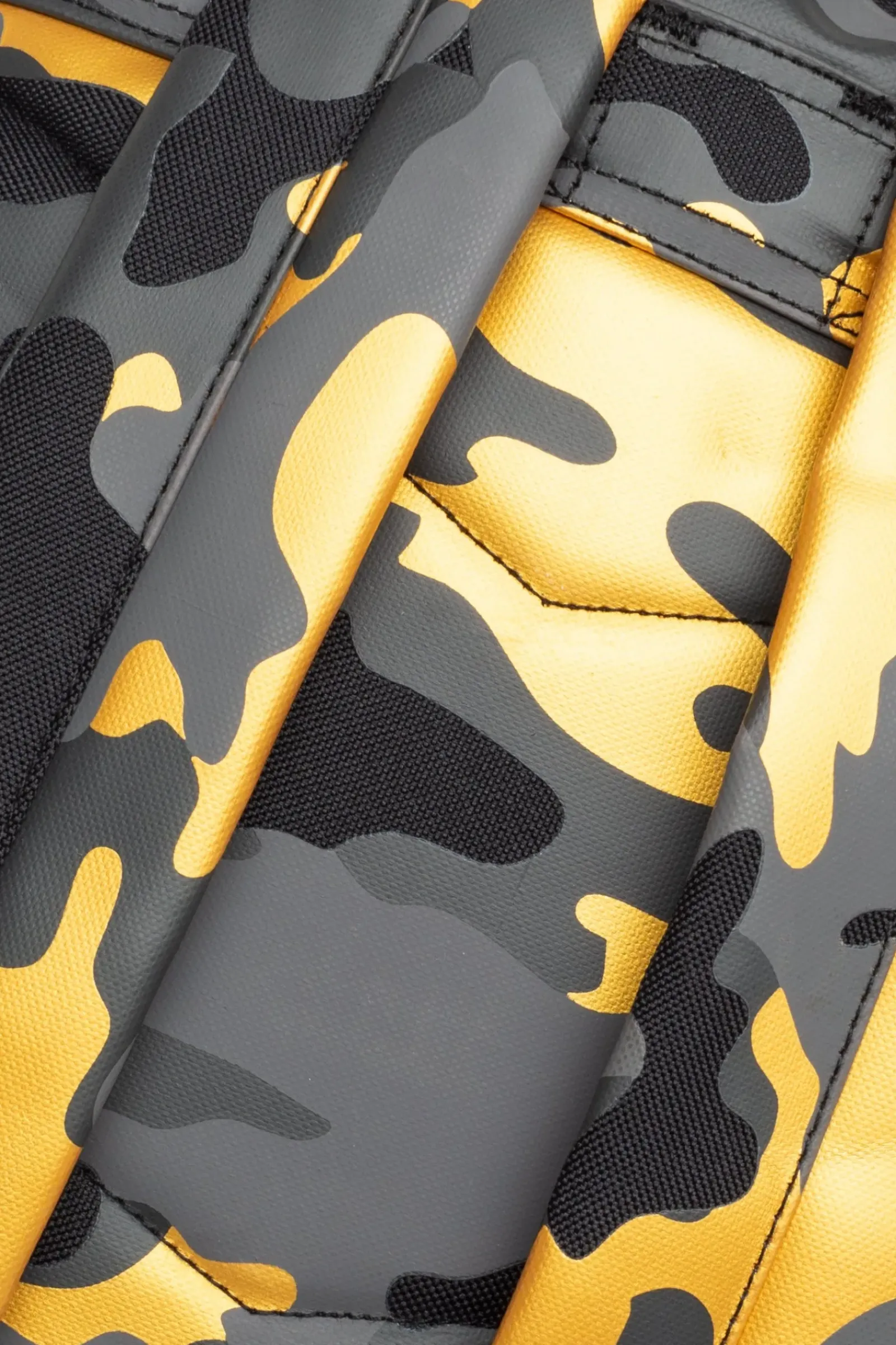 Hype Juvenil > Mochila Gold Camo