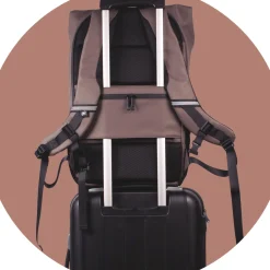 Oxford Juvenil > Mochila Roll Top Oxfbag Rpet Castanho