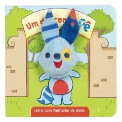 Online Porto Editora Um Dia com o Pê de Cláudia Dias - Livro com Fantoche de Dedo