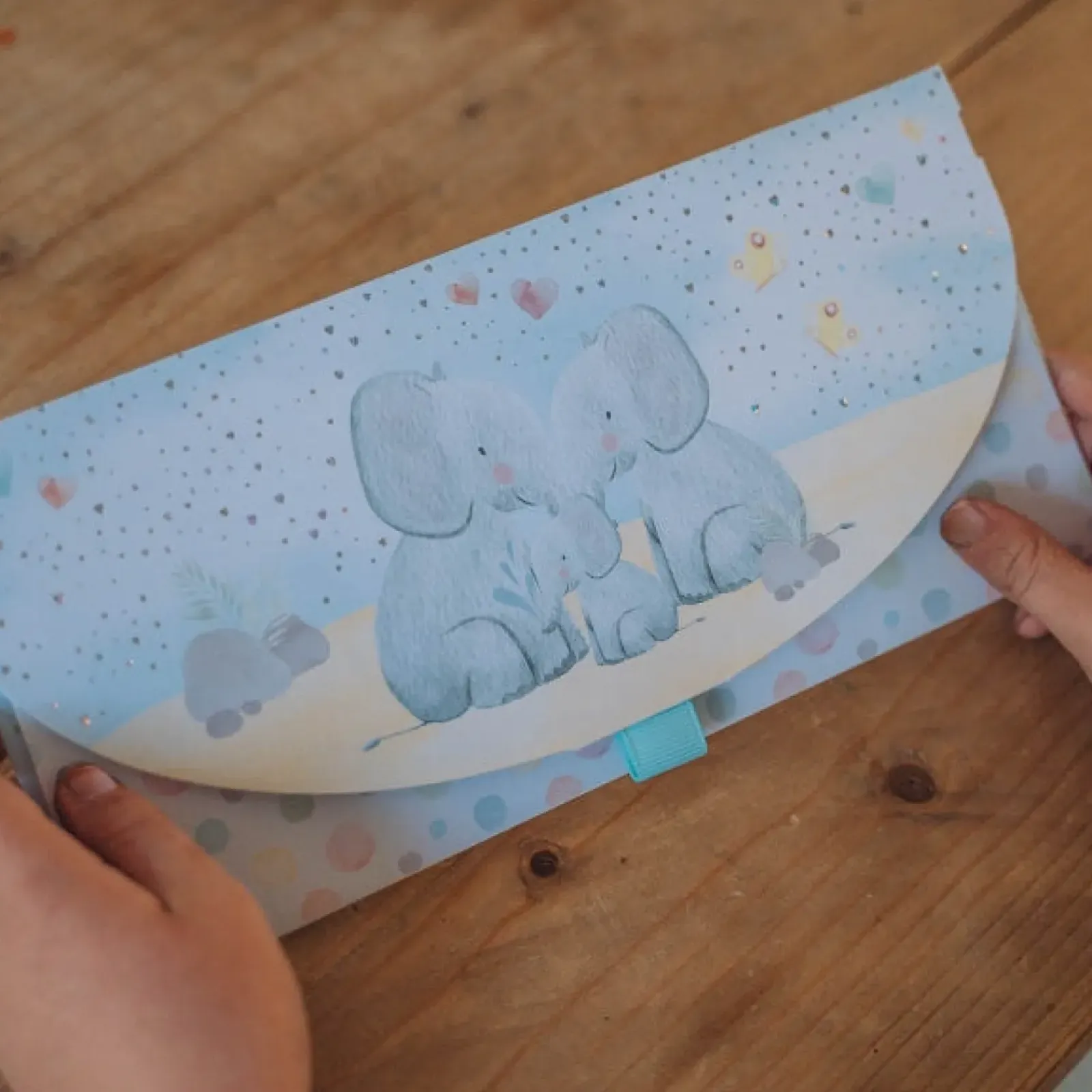 Artebene Voucher Com Envelope - Elefantes